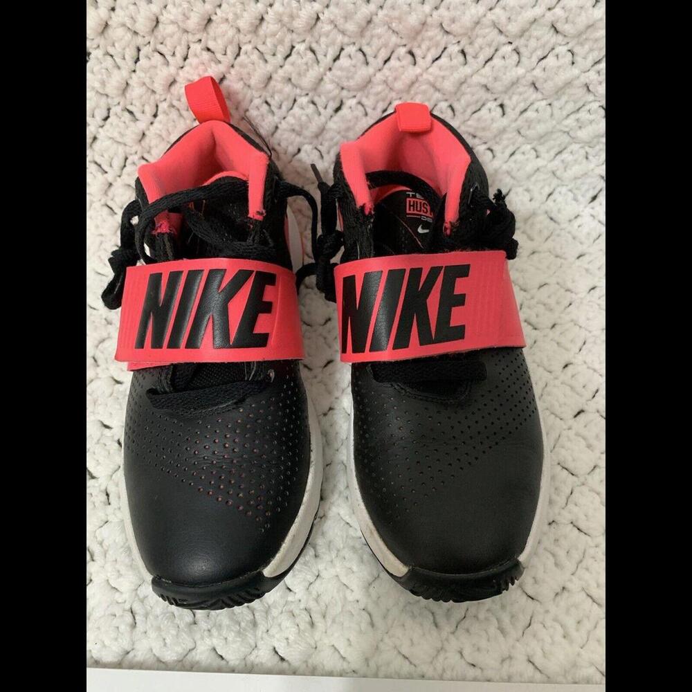 Nike Pink Black Sz 3.5 Y Team Hustle Sneakers VG Condition EUC Nike shoes